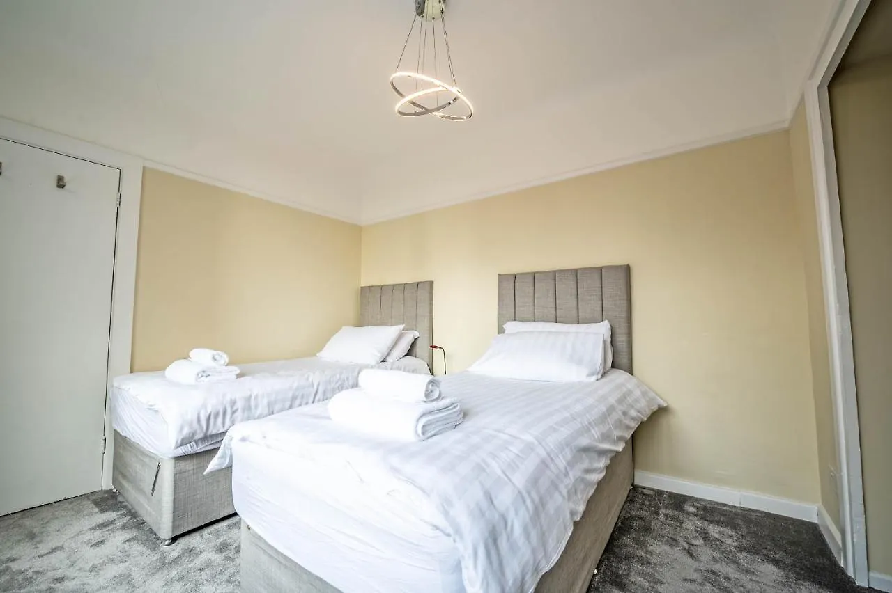Holiday home The Manor - Large Luxury Home In Bournemouth - Sleeps 12+